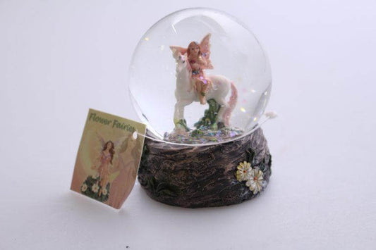 Fata a cavallo dell’Unicorno nella sfera di vetro